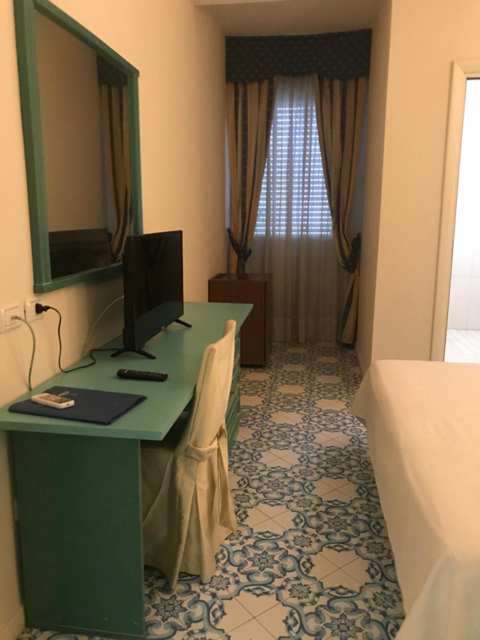Hotel Alexander Palme تْشيانشانو  تيرمي المظهر الخارجي الصورة